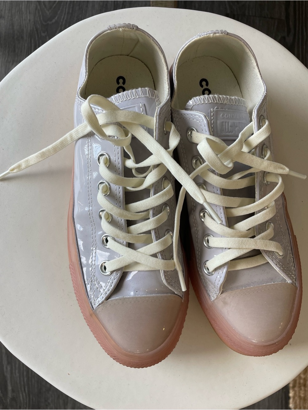 Classic Converse Low-Top Sneakers in Iridescent purple with Pink Gum Sole - Picture 2 of 7